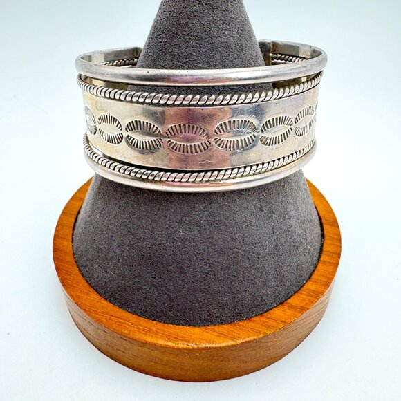 VTG Solid Sterling Silver 925 Etched Textured Open Cuff Bracelet Size 7.5" Fit - Picture 1 of 13